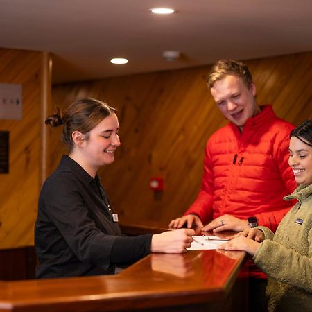 The Perisher Valley Hotel Екстер'єр фото