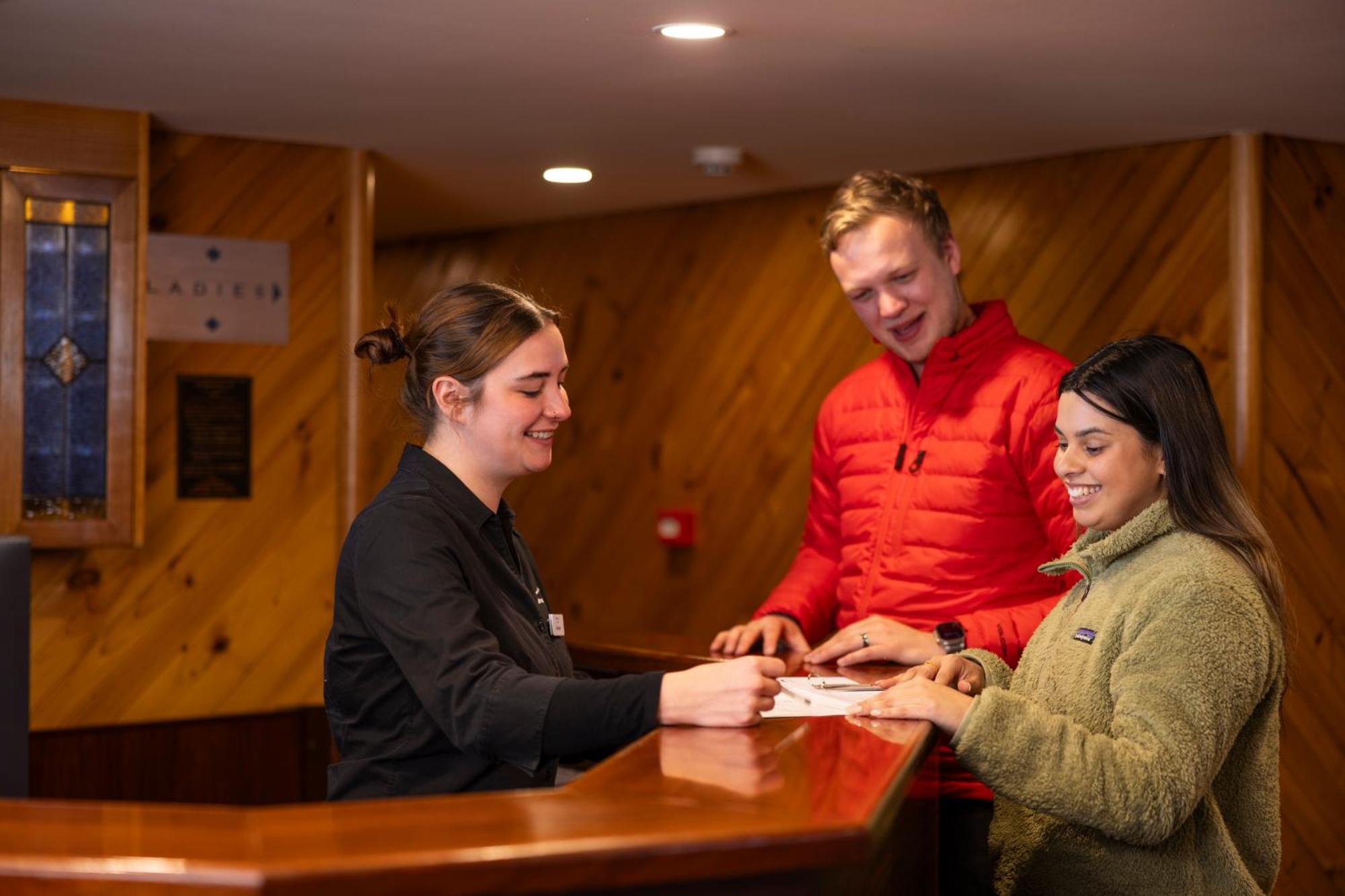 The Perisher Valley Hotel Екстер'єр фото